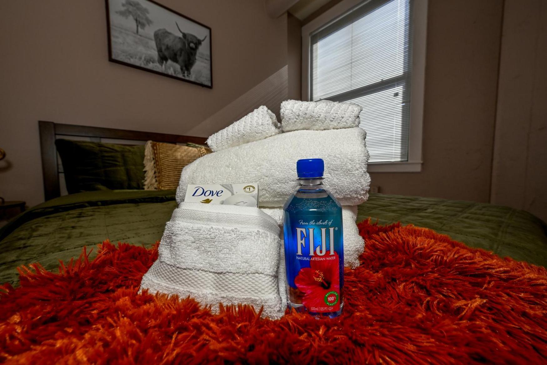 2 Bath Prkg+Gym+Sauna Perk Plaza +30 Day Клівленд Екстер'єр фото