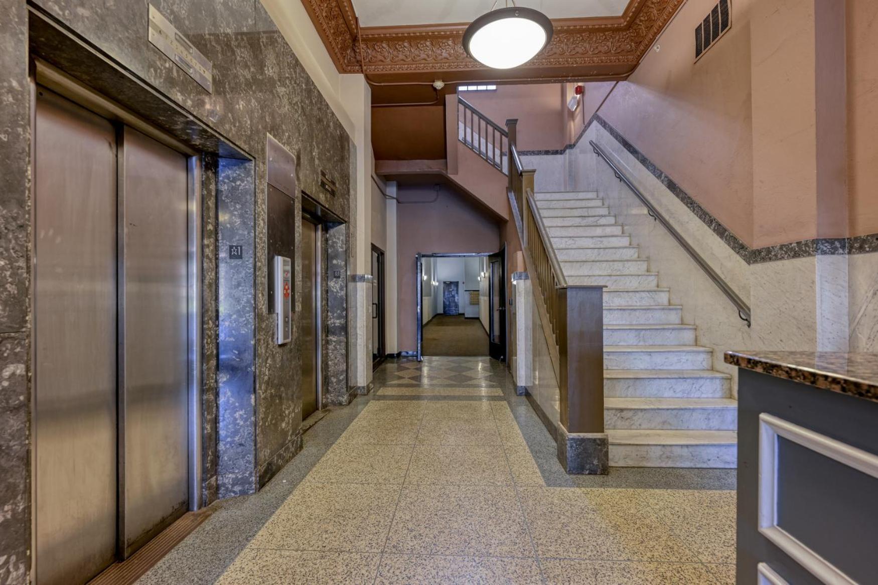 2 Bath Prkg+Gym+Sauna Perk Plaza +30 Day Клівленд Екстер'єр фото