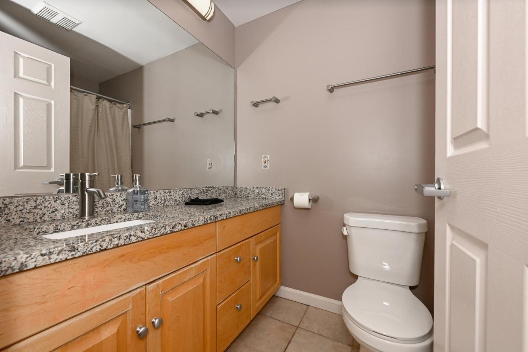 2 Bath Prkg+Gym+Sauna Perk Plaza +30 Day Клівленд Екстер'єр фото
